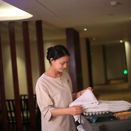Relax Season Hotel Dongmen Shenzhen Esterno foto